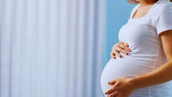 المرأة الحامل في الأشهر الثلاثة الأولى من الحمل ماذا تفعل؟
