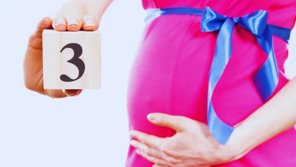المرأة الحامل في الأشهر الثلاثة الأولى من الحمل ماذا تفعل؟