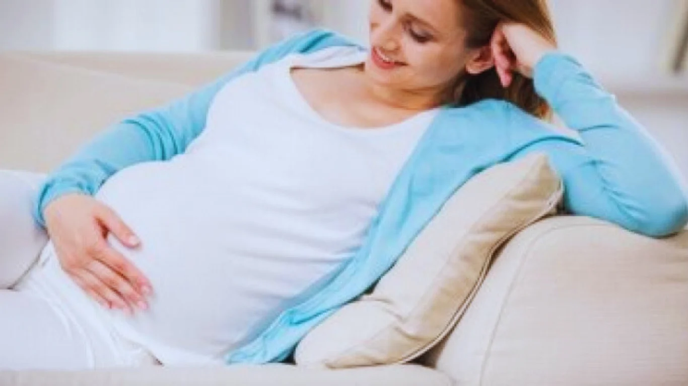 فوائد الخروب للحامل و الجنين